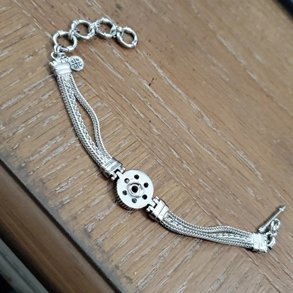 Snap on charm bracelet with 5 charms w/pendant neckl in style of Magnolia & Vine - Picture 10 of 12